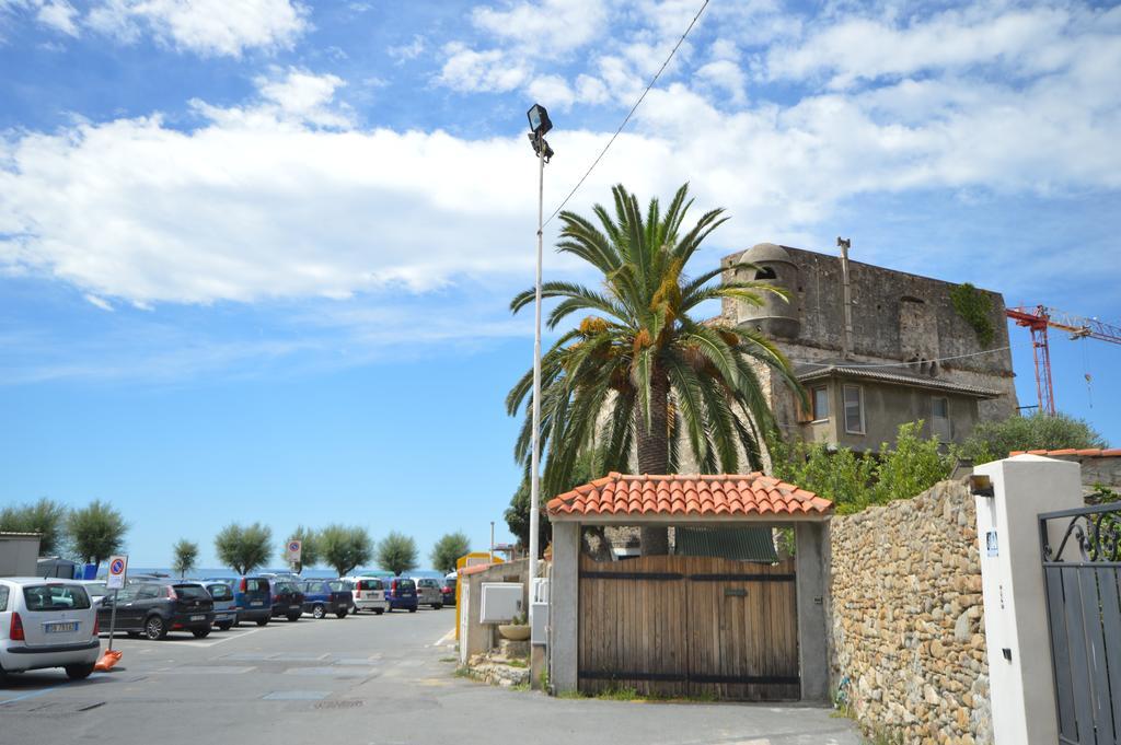 Riva Mare Apartment Riva Ligure Kültér fotó